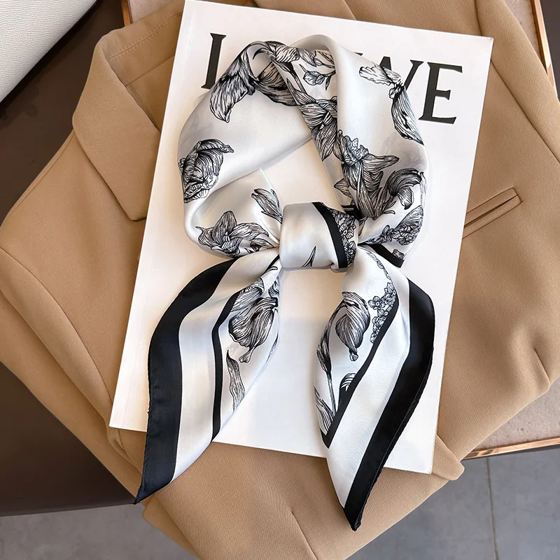 Scarf Silk Neck - Foulard Carré à Imprimé Floral de