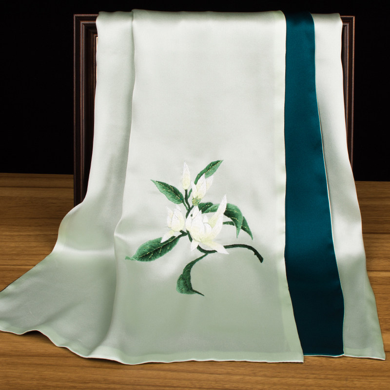 Écharpe en pure soie brodée de - Scarf Silk Neck avis et prix