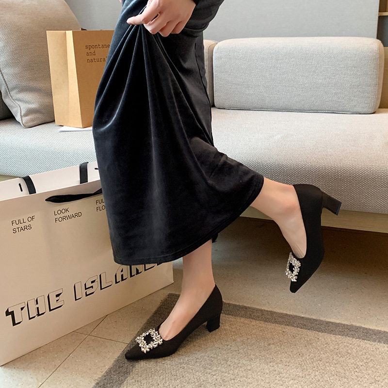 Escarpins noirs en satin à bou - Women Formal Wear Heels avis et prix