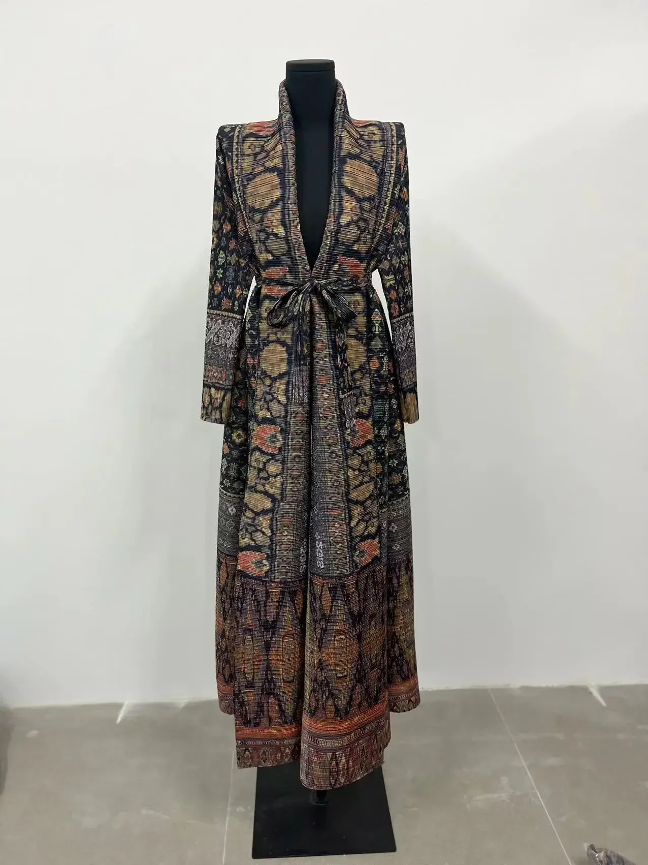 Miyake – Trench-Coat à manches - Trench Coat Formal avis et prix