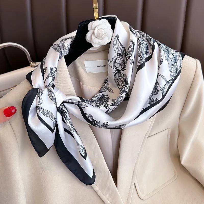 Foulard Carré à Imprimé Floral - Scarf Silk Neck avis et prix